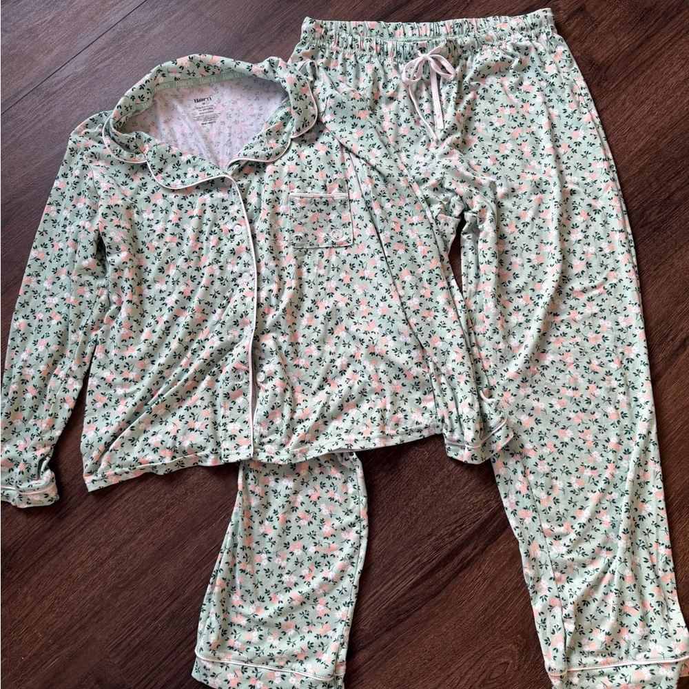 Born Women’s Pajama Set with Floral Print
